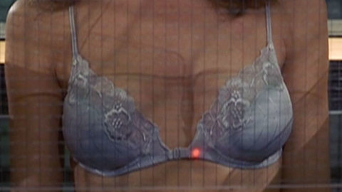 Pic: Kirstie Alley in Runaway