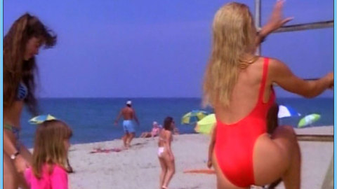 Pic: Pamela Anderson in Baywatch