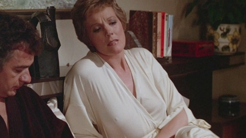 Pic: Julie Andrews in 10