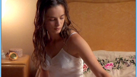 Pic: Gabrielle Anwar in Innocent Lies (1995)