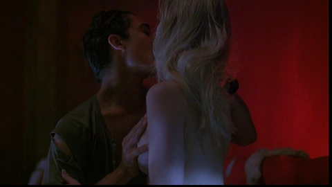 Pic: Christina Applegate in Streets