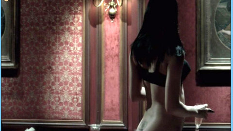 Pic: Asia Argento in Les Morsures de l'aube