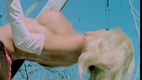 Pic: Pat Barrington in Mondo Topless