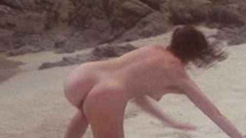 Pic: Emmanuelle B in Premiers désirs