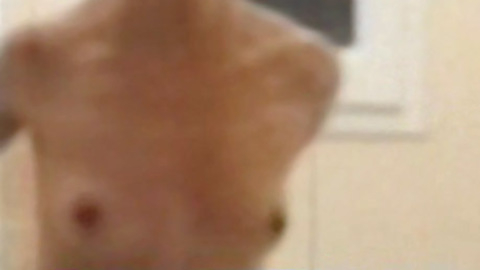 Pic: Emmanuelle B in Raison perdue