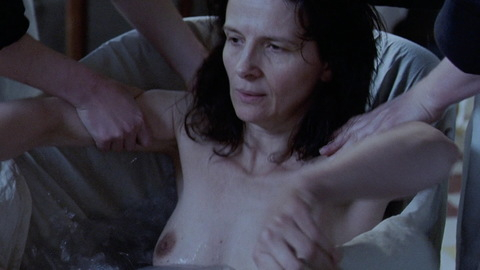 Pic: Juliette Binoche in Camille Claudel 1915