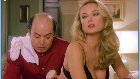 Pic: Barbara Bouchet in La moglie in vacanza... l'amante in città