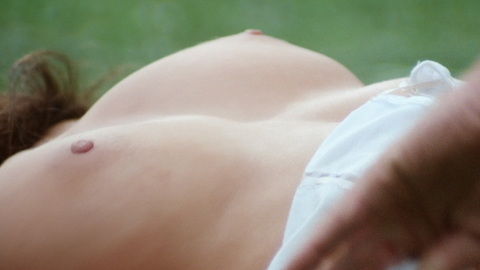 Pic: Phoebe Cates in Paradise