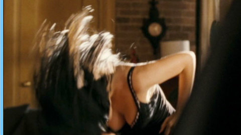 Pic: Penélope Cruz in Noel (2004)