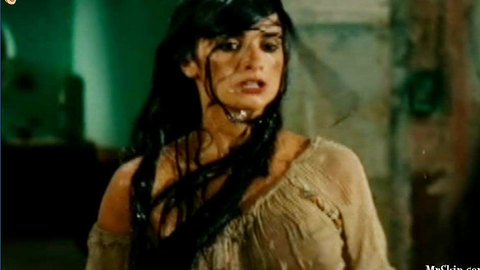 Pic: Penélope Cruz in Bandidas