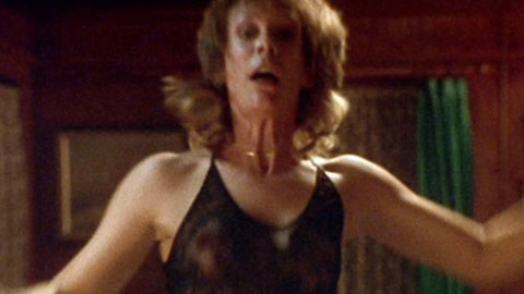 Pic: Jamie Lee Curtis in Drowning Mona (2000)