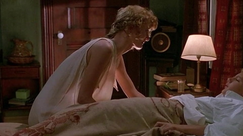 Pic: Laura Dern in Rambling Rose
