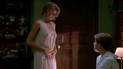 Pic: Laura Dern in Rambling Rose