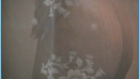 Pic: Victoria Dillard in Out of Sync