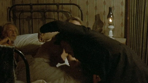 Pic: Faye Dunaway in Doc