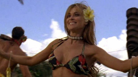Pic: Carmen Electra in Baywatch: Hawaiian Wedding