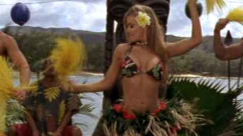 Pic: Carmen Electra in Baywatch: Hawaiian Wedding