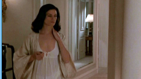 Pic: Linda Fiorentino in Jade (1995)