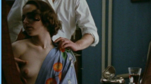 Pic: Tara Fitzgerald in Anglo Saxon Attitudes