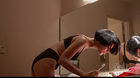 Pic: Michelle Forbes in Kalifornia