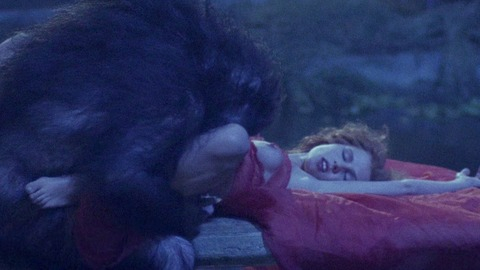 Pic: Sadie Frost in Dracula