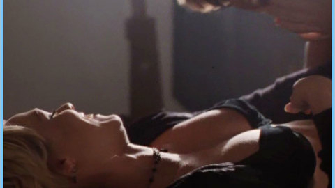 Pic: Jennie Garth in An Unfinished Affair