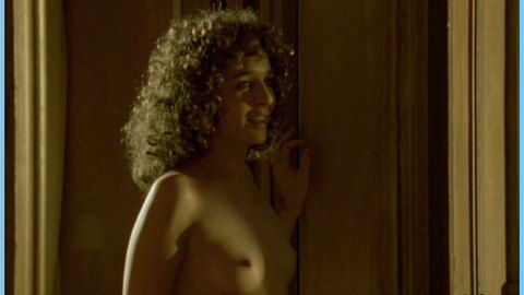 Pic: Valeria Golino in Il sole nero