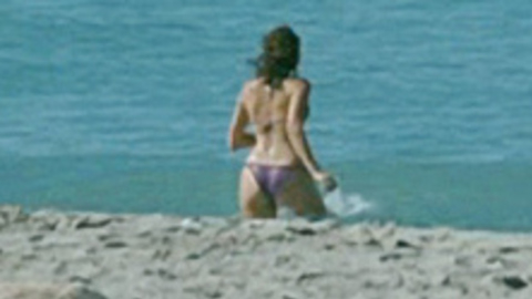 Pic: Valeria Golino in Giulia Doesn't Date at Night