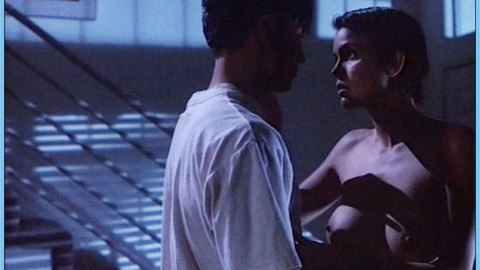 Pic: Elizabeth Gracen in Final Mission