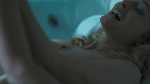 Pic: Heather Graham in Boogie Woogie (2009)