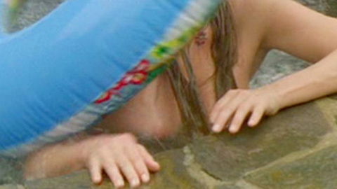 Pic: Daryl Hannah in Keeping Up with the Steins