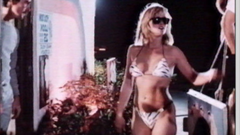 Pic: Andrea Thompson in Hot Splash