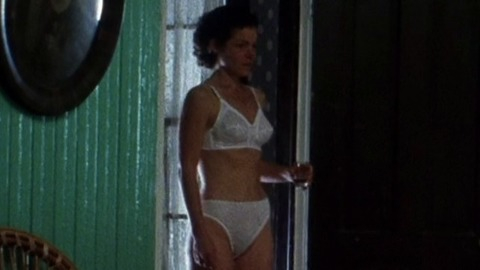 Pic: Amy Irving in Carried Away
