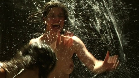 Pic: Irène Jacob in Salaud, On T'aime