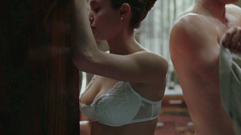 Pic: Angelina Jolie in Mr. & Mrs. Smith