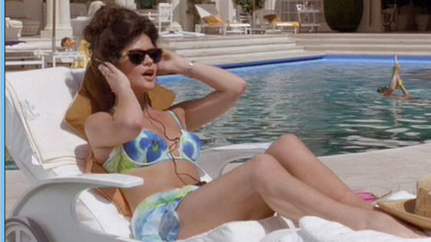 Pic: Catherine Zeta-Jones in Splitting Heirs