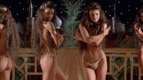 Pic: Catherine Zeta-Jones in Les 1001 nuits