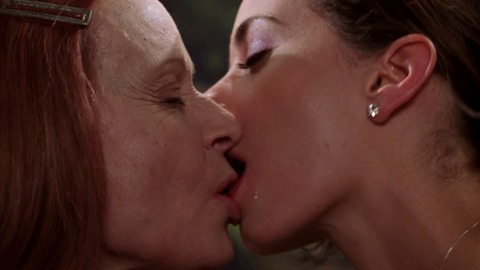 Pic: Mia Kirshner in Not Another Teen Movie