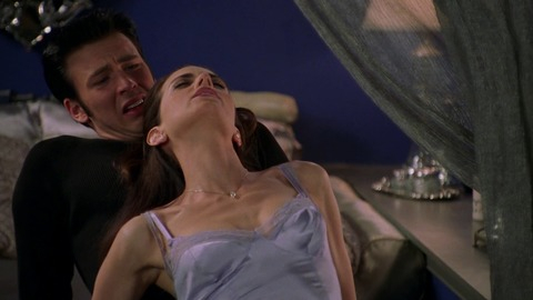 Pic: Mia Kirshner in Not Another Teen Movie