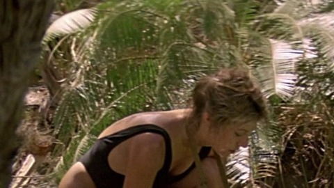 Pic: Linda Kozlowski in Crocodile Dundee