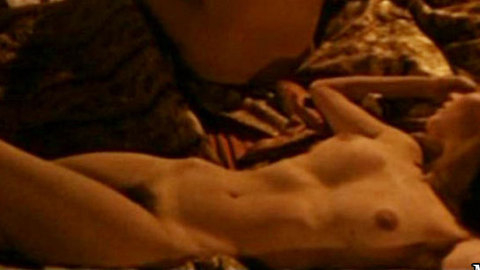 Pic: Sylvia Kristel in Une femme fidèle