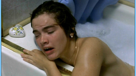 Pic: Heather Langenkamp in A Nightmare on Elm Street
