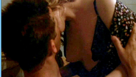 Pic: Jennifer Jason Leigh in Crooked Hearts