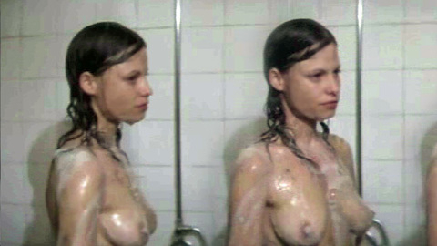 Pic: Kay Lenz in The Passage