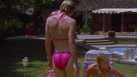 Pic: Amy Locane in Secretary