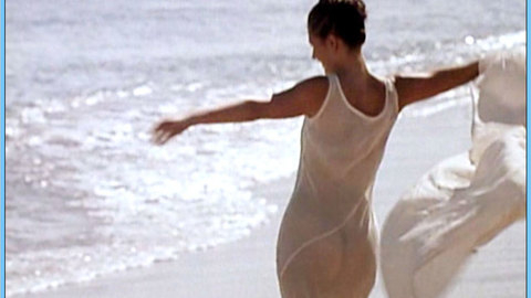 Pic: Karina Lombard in Footsteps