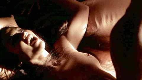 Pic: Jennifer Lopez in U Turn