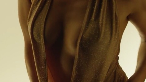 Pic: Jennifer Lopez in Booty