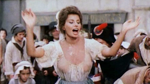 Pic: Sophia Loren in Madame Sans-Gêne