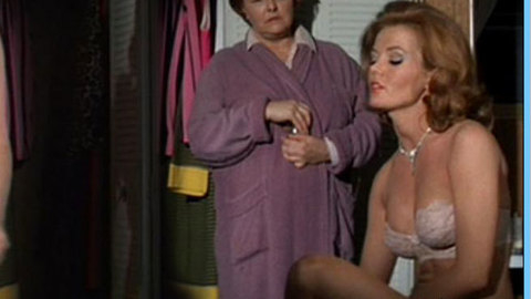 Pic: Deanna Lund in Tony Rome
